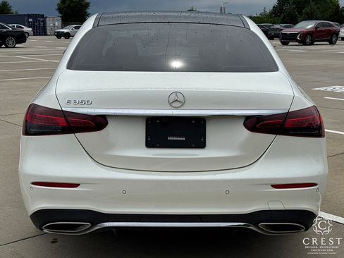 Used 2021 Mercedes-Benz E 350 Sedan image 4