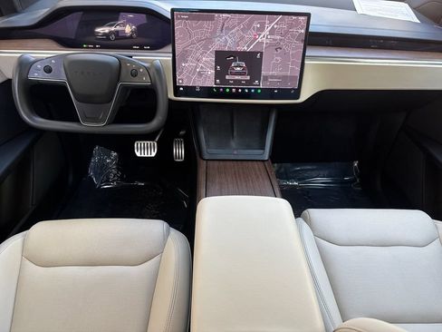 Used 2023 Tesla Model X AWD/4WD image 19