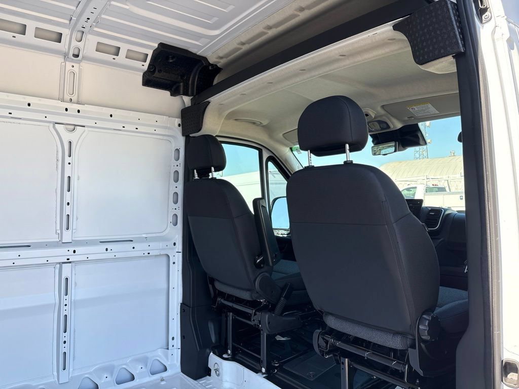 New 2026 RAM ProMaster 2500 w/ Quick Order Package 22G SLT FWD image 17