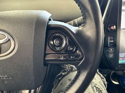 Used 2021 Toyota Prius Prime XLE FWD image 19