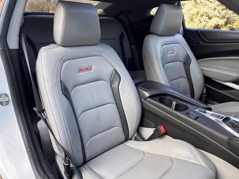 Used 2017 Chevrolet Camaro SS image 39