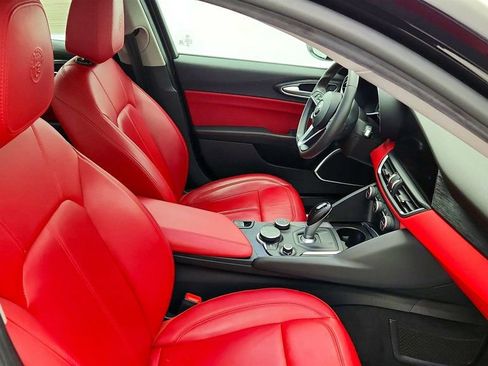 Used 2019 Alfa Romeo Giulia w/ Quick Order Package 22K Sport image 24