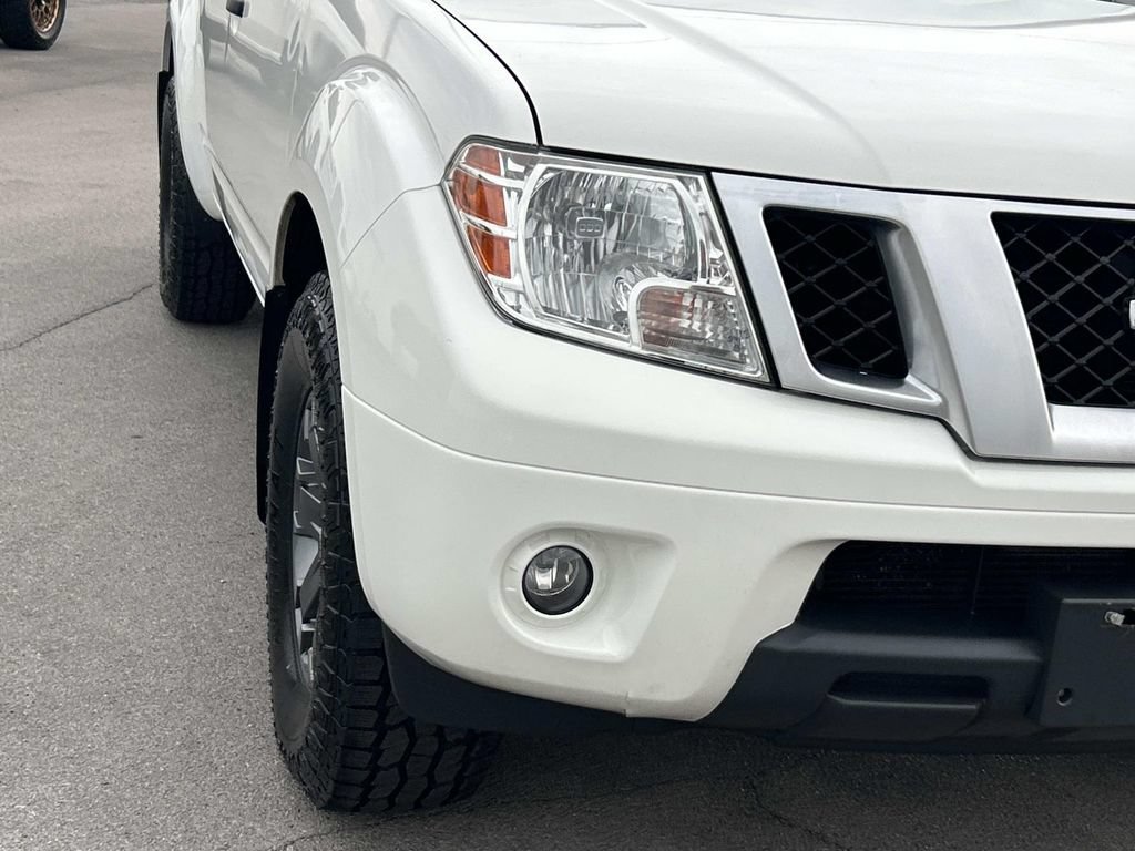 Used 2018 Nissan Frontier SV RWD image 11