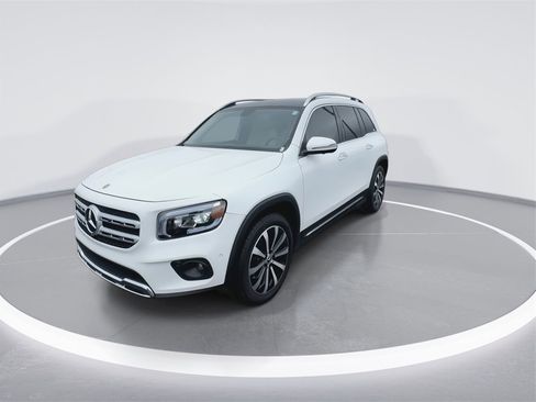 Used 2022 Mercedes-Benz GLB 250 image 4