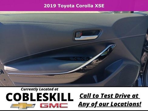 Used 2019 Toyota Corolla XSE FWD image 14