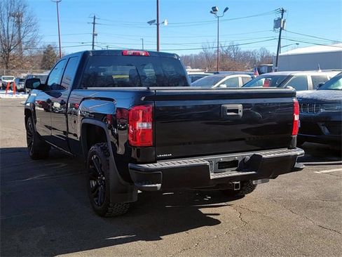 Used 2017 GMC Sierra 1500 SLE w/ SLE Value Package image 5