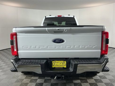 Certified 2025 Ford F450 Lariat w/ FX4 Off-Road Package image 5