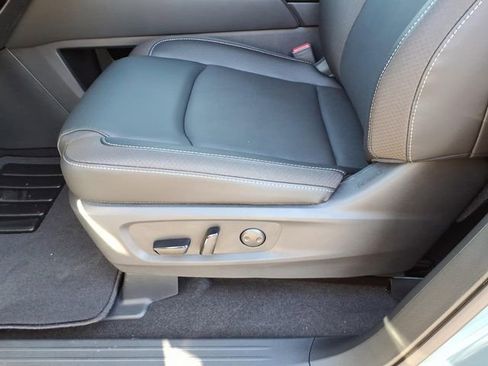 New 2026 Nissan Pathfinder SL image 7