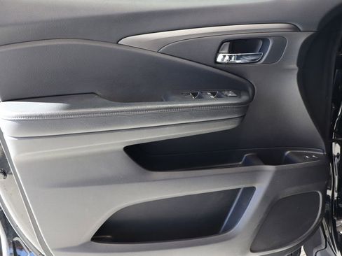 Used 2018 Honda Pilot EX-L image 17