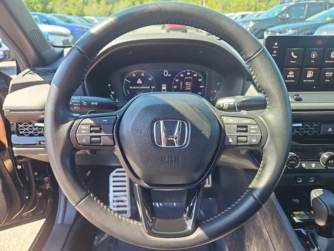 Used 2025 Honda Accord Sport image 26