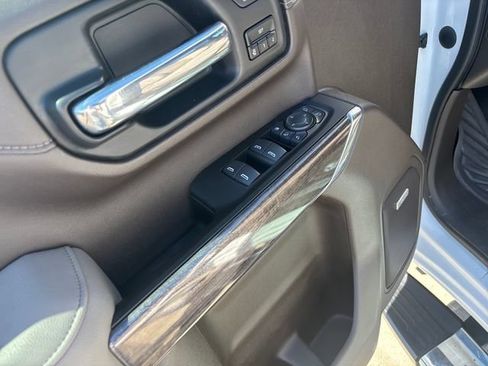 Certified 2023 Chevrolet Silverado 3500 LTZ w/ LTZ Convenience Package AWD/4WD image 11
