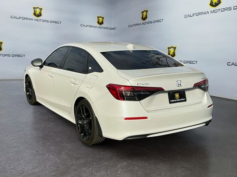 Used 2024 Honda Civic Sport image 3