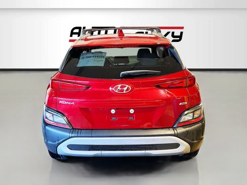 Used 2023 Hyundai Kona SEL AWD/4WD image 6