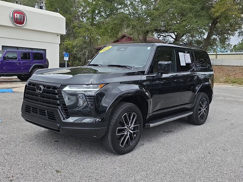 Used 2025 Lexus GX 550 w/ Accessory Package (Z1) image 9