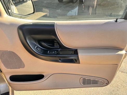 Used 2001 Ford Ranger XLT image 25