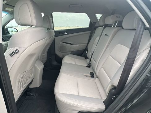 Used 2017 Hyundai Tucson SE w/ SE Popular Package 02 FWD image 30