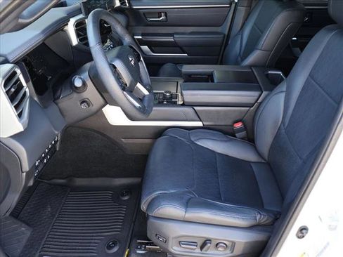 Used 2024 Toyota Sequoia Platinum AWD/4WD image 21