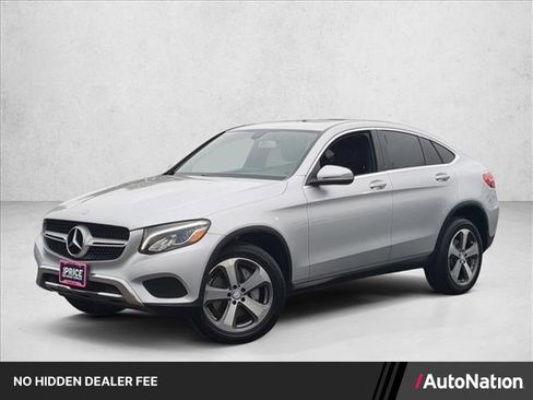 Used 2017 Mercedes-Benz GLC 300 4MATIC Coupe image 1