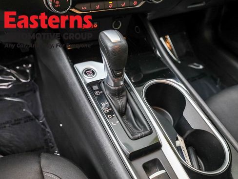 Used 2024 Nissan Altima 2.5 SV image 13