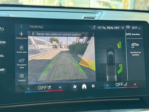 Used 2024 BMW X1 xDrive28i w/ Convenience Package AWD/4WD image 23