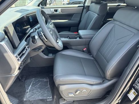 Certified 2026 Hyundai Santa Fe SEL FWD image 11