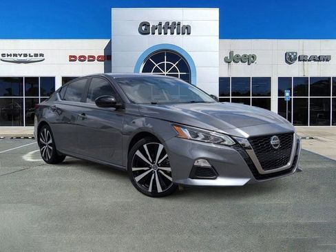 Used 2022 Nissan Altima 2.5 SR FWD image 1