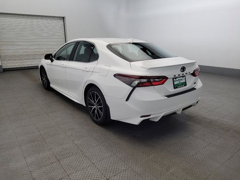 Used 2023 Toyota Camry SE image 5