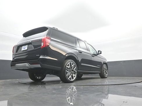New 2025 Ford Expedition Max Platinum w/ Platinum Ultimate Package image 28