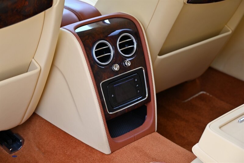 Used 2016 Bentley Flying Spur W12 AWD/4WD image 37