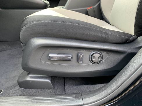 Certified 2024 Honda CR-V EX image 33