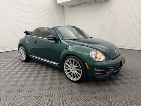 Used 2017 Volkswagen Beetle 1.8T S FWD image 4