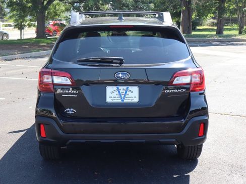 Used 2018 Subaru Outback 2.5i Premium AWD/4WD image 6