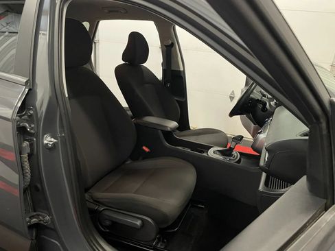 Used 2025 Hyundai Kona SEL AWD/4WD image 43