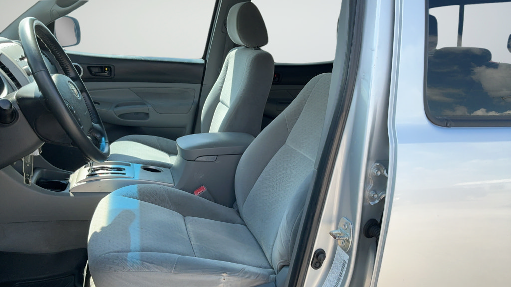 Used 2008 Toyota Tacoma PreRunner RWD image 16