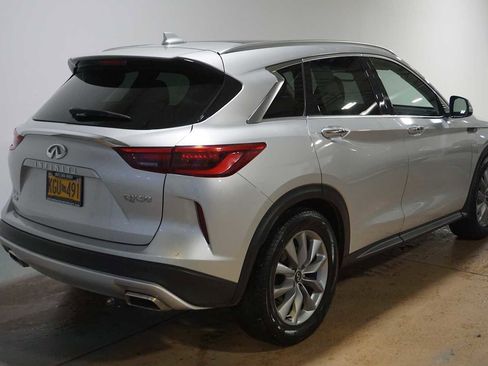 Used 2021 INFINITI QX50 Luxe image 7