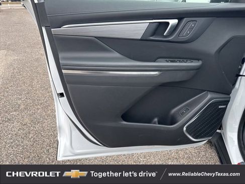 Used 2025 Buick Enclave Preferred image 23