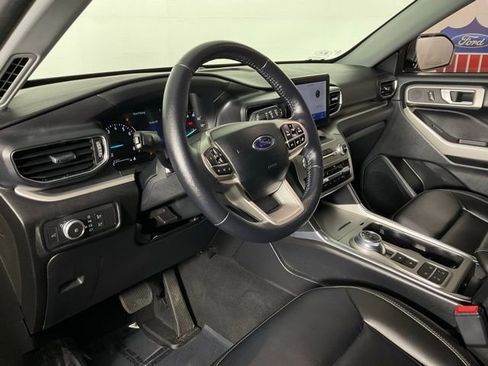 Certified 2021 Ford Explorer XLT w/ Equipment Group 202A image 13