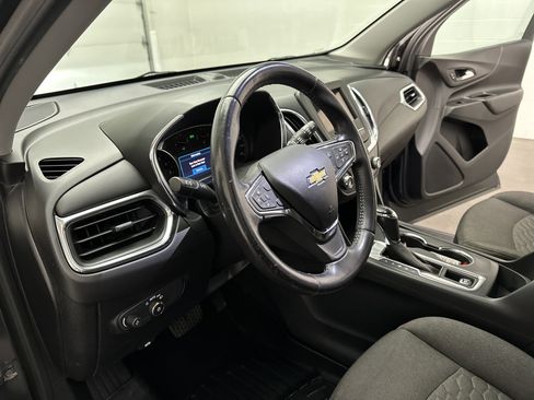 Used 2019 Chevrolet Equinox LT AWD/4WD image 16