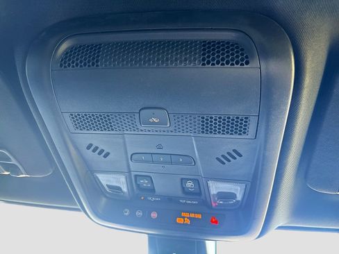 Used 2024 Cadillac XT5 Premium Luxury image 32