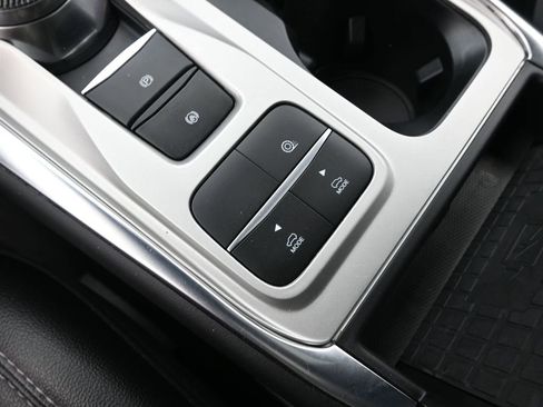 Used 2022 Ford Explorer Limited w/ Limited Technology Package image 15