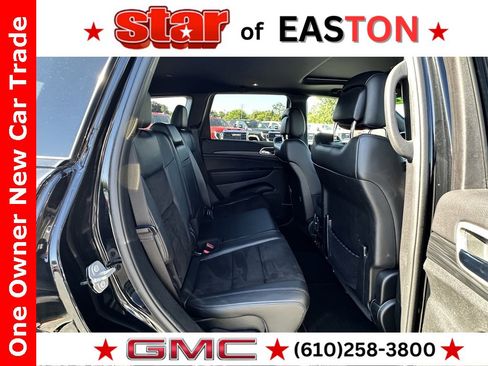 Used 2020 Jeep Grand Cherokee Altitude image 12