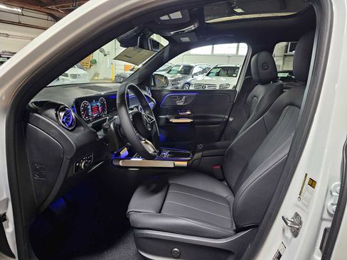 New 2026 Mercedes-Benz GLB 250 4MATIC image 25