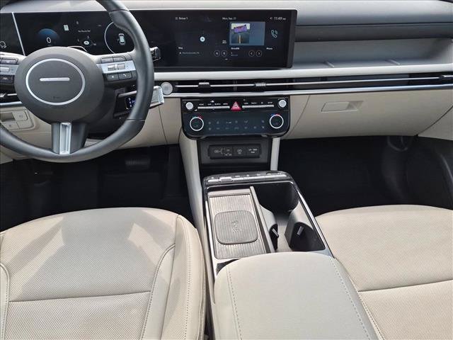Used 2025 Hyundai Tucson Limited AWD/4WD image 18