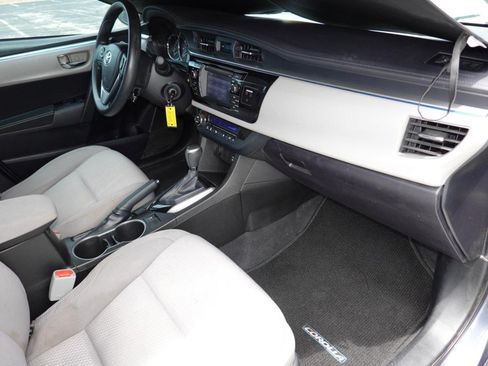 Used 2014 Toyota Corolla LE FWD image 21
