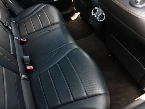 Used 2020 Mercedes-Benz GLC 300 image 33