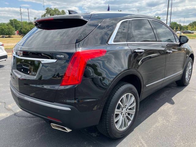 Used 2018 Cadillac XT5 Luxury w/ Driver Awareness Package AWD/4WD image 5