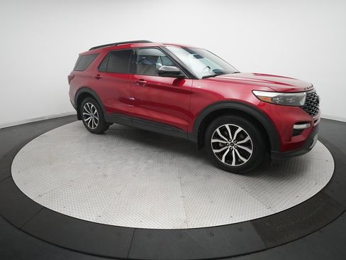 Used 2023 Ford Explorer ST-Line w/ Class IV Trailer Tow Package image 13