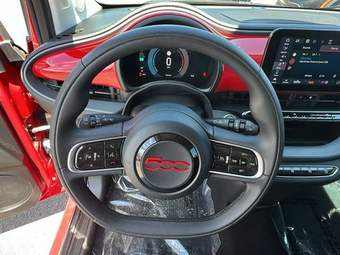 Used 2024 FIAT 500 e (RED) FWD image 18