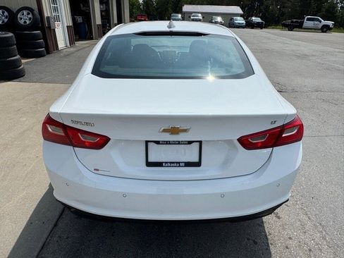 Used 2023 Chevrolet Malibu LT w/ Driver Confidence Package FWD image 4