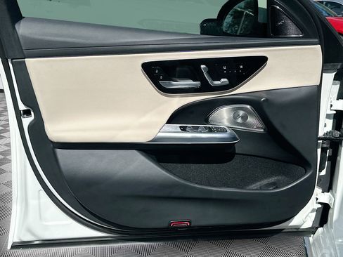 Used 2024 Mercedes-Benz E 350 4MATIC Sedan image 22